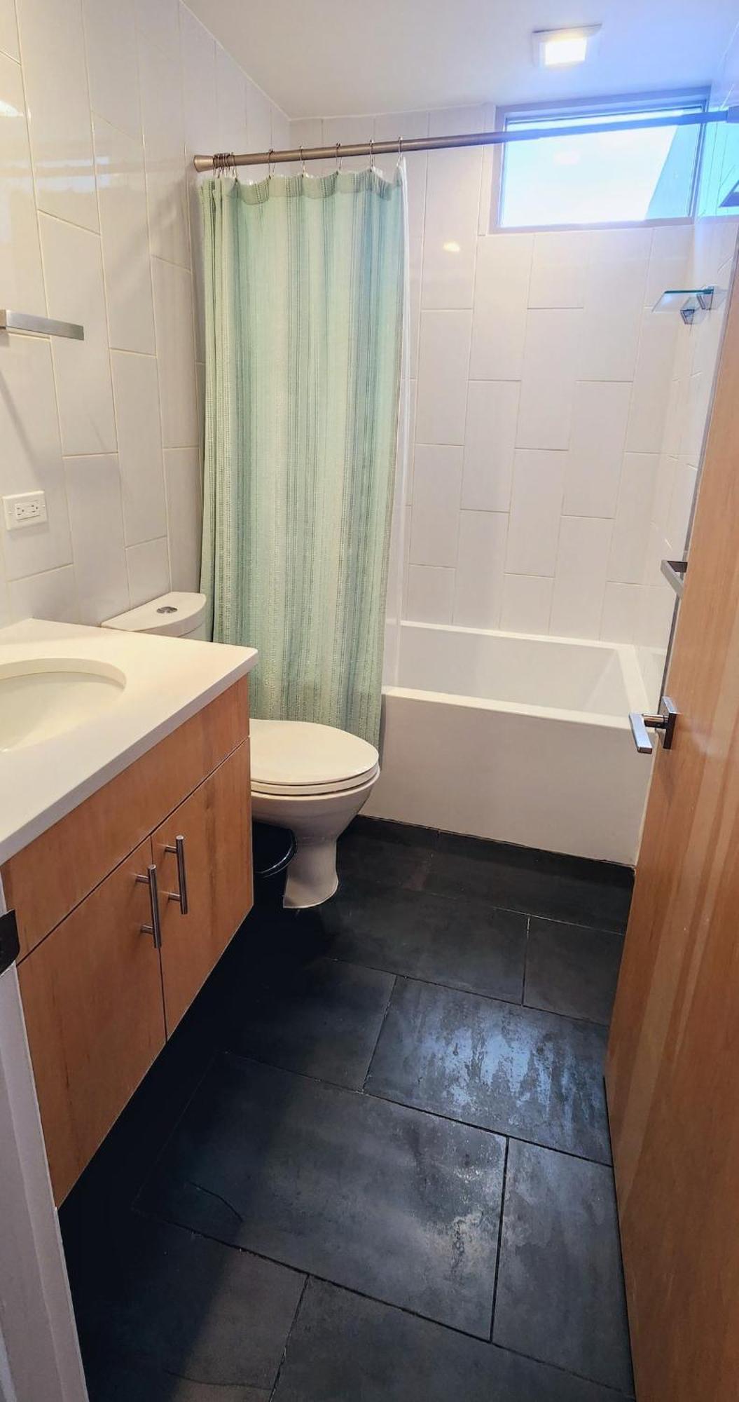 Elegant Townhome In Heart Of Down Town Apartment
