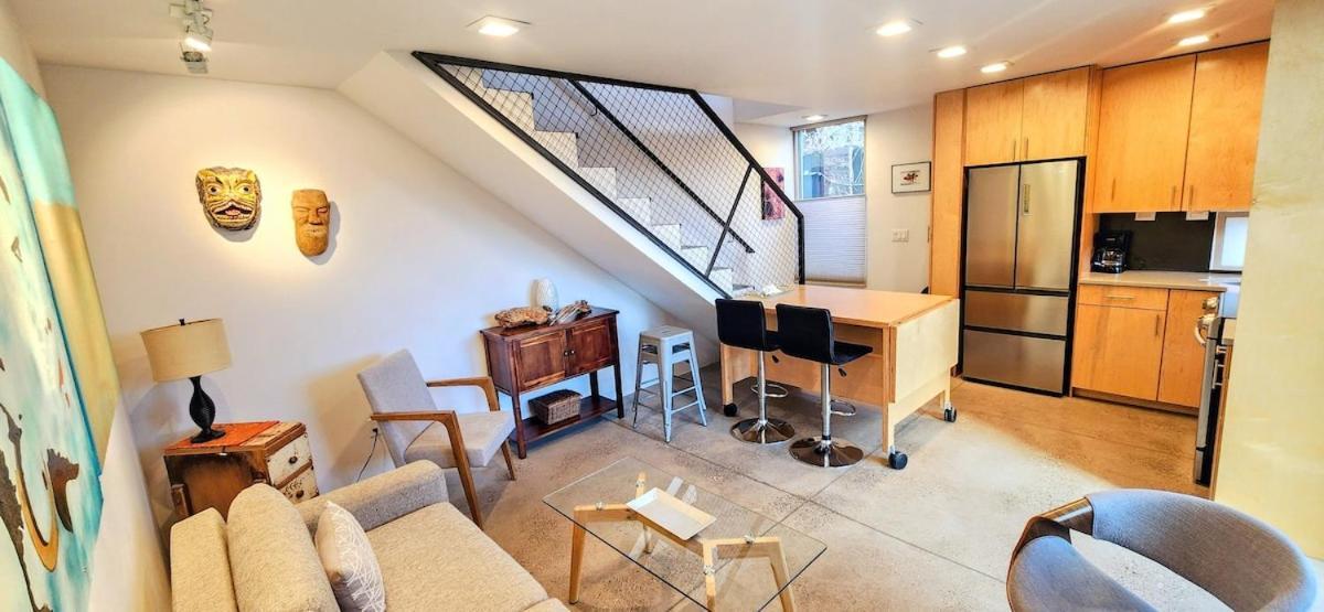 Apartment Elegant Townhome In Heart Of Down Town Albuquerque