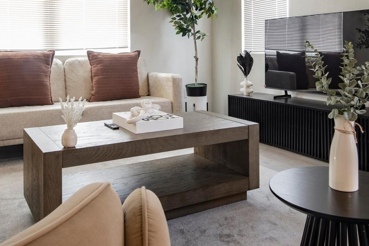 Modern 3br Next To Airport & Netflix Holiday home Albuquerque