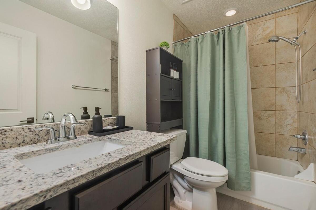 Modern 3br Next To Airport & Netflix Holiday home *
