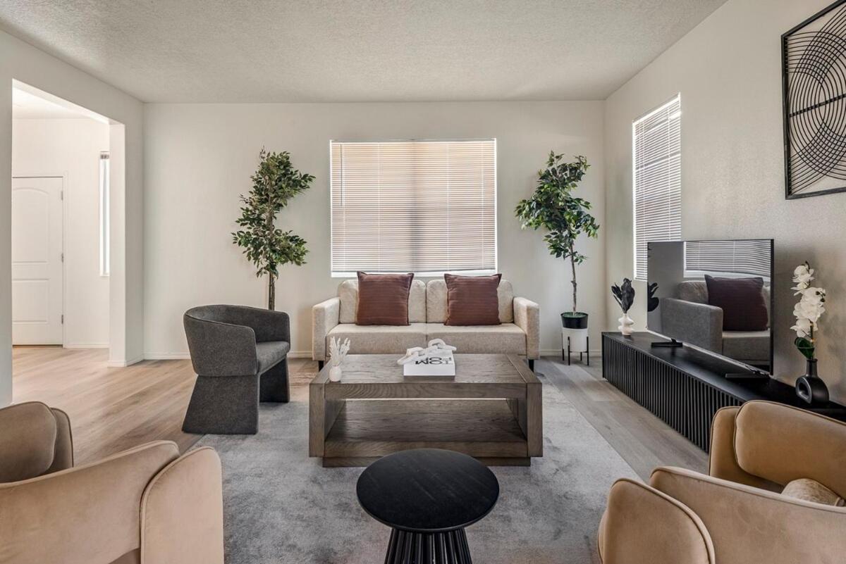 Holiday home Modern 3br Next To Airport & Netflix