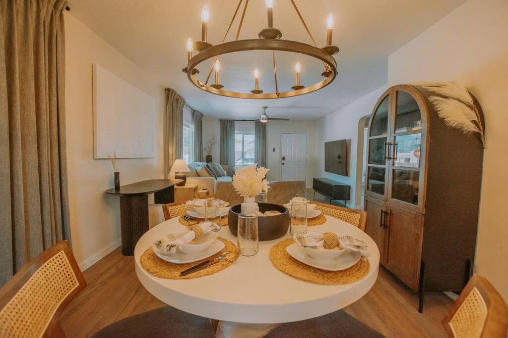 Casa Urbana-2bd-2bth-hot Tub-pet Friendly-no Pet Fees! Albuquerque