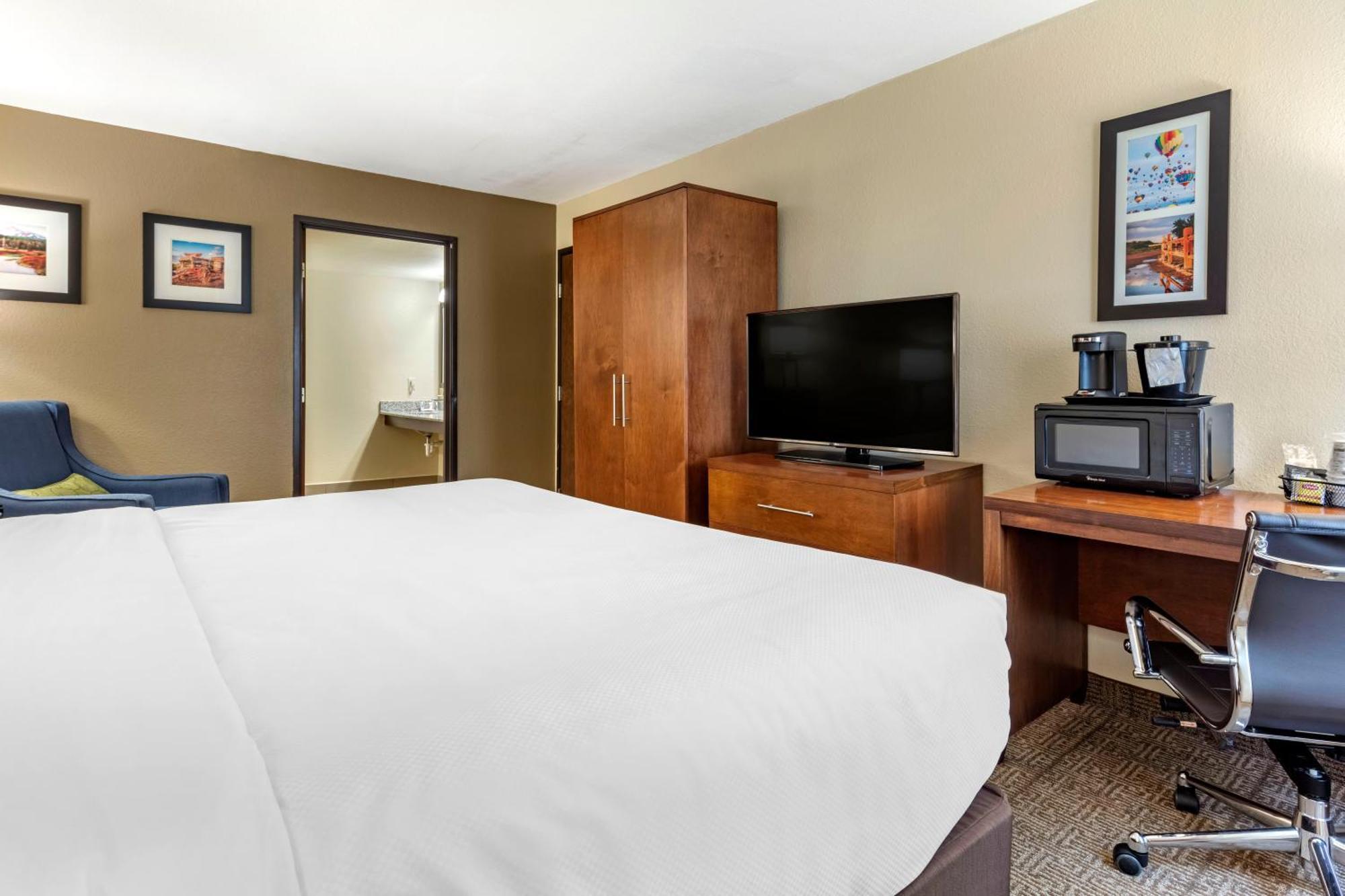 Comfort & Downtown Albuquerque