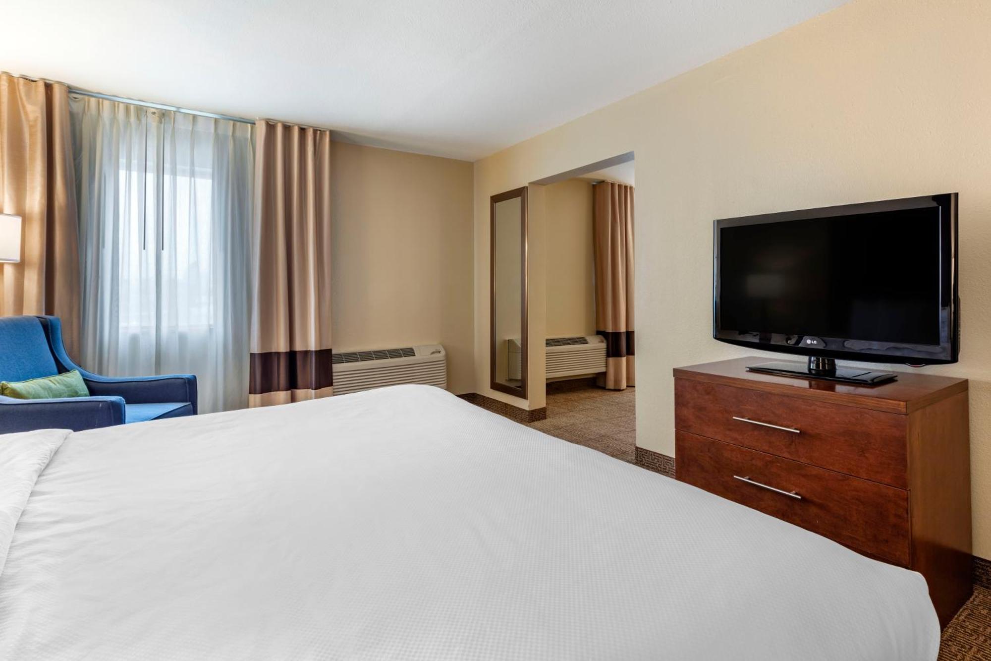 Comfort & Downtown Hotel 2*