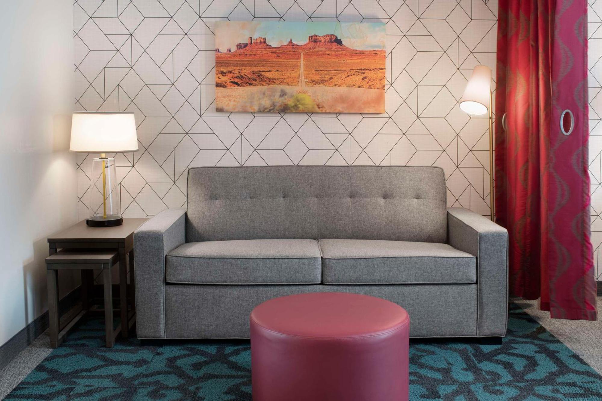 Hotel Home2 By Hilton Airport 3*