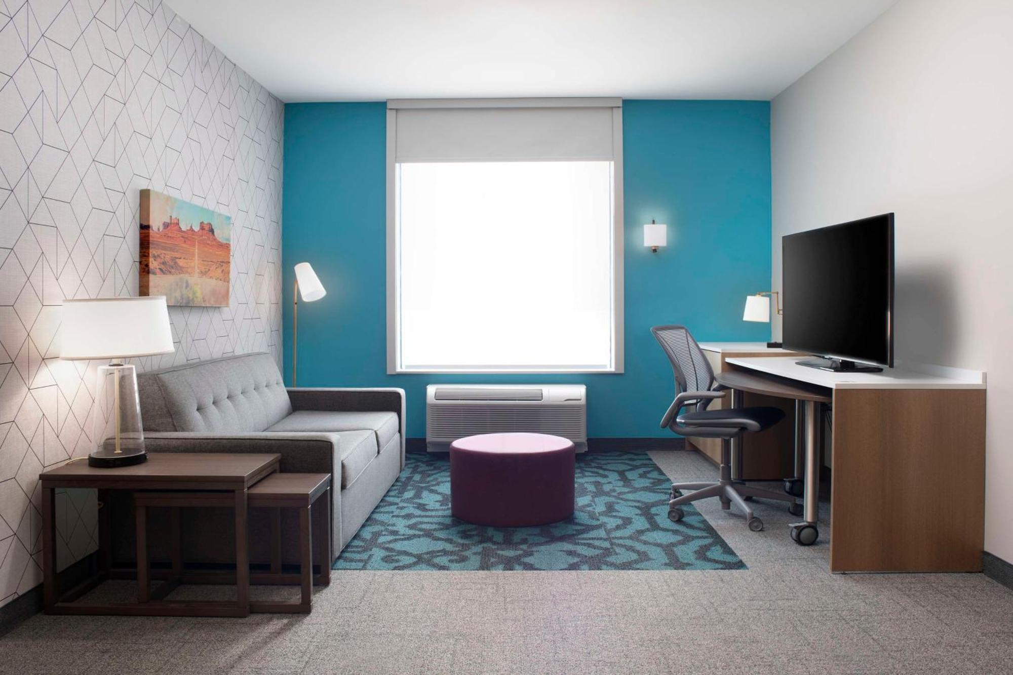 Hotel Home2 By Hilton Airport 3*