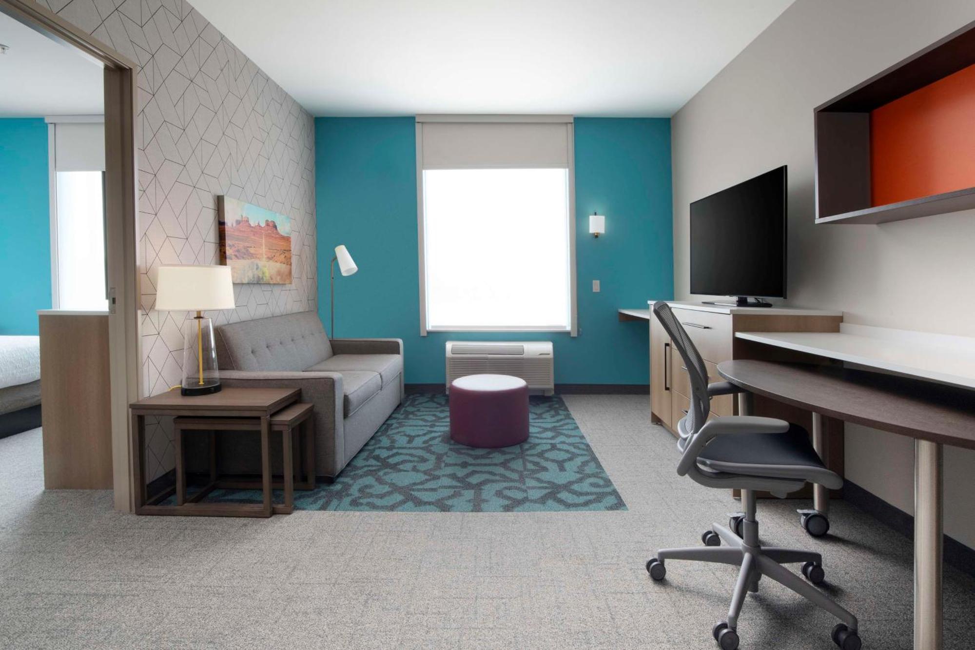 Hotel Home2 By Hilton Airport 3*