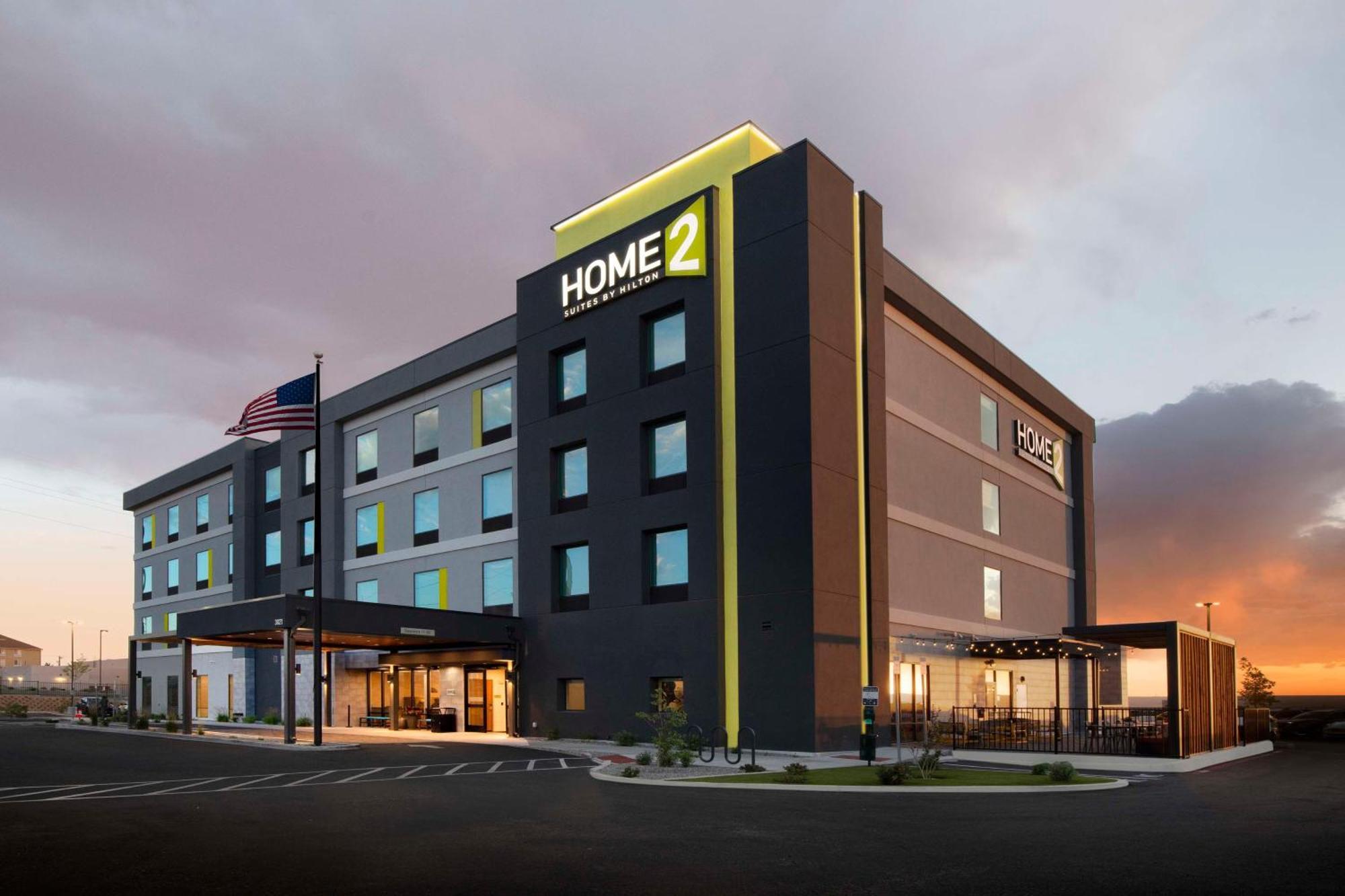 Home2 By Hilton Airport Hotel 3*