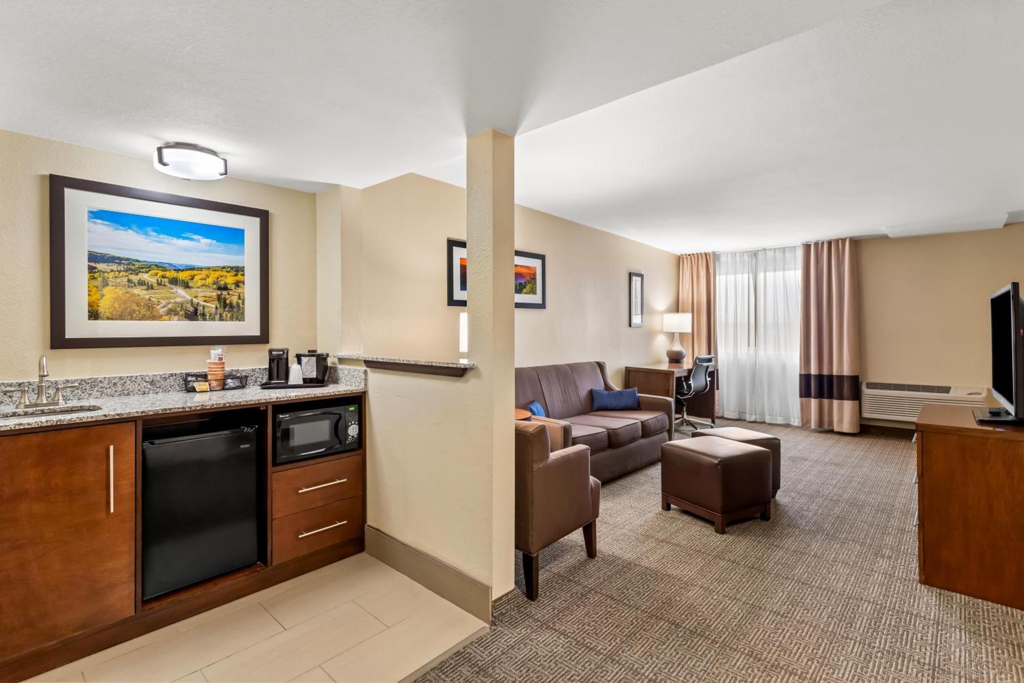 Hotel Comfort & Downtown