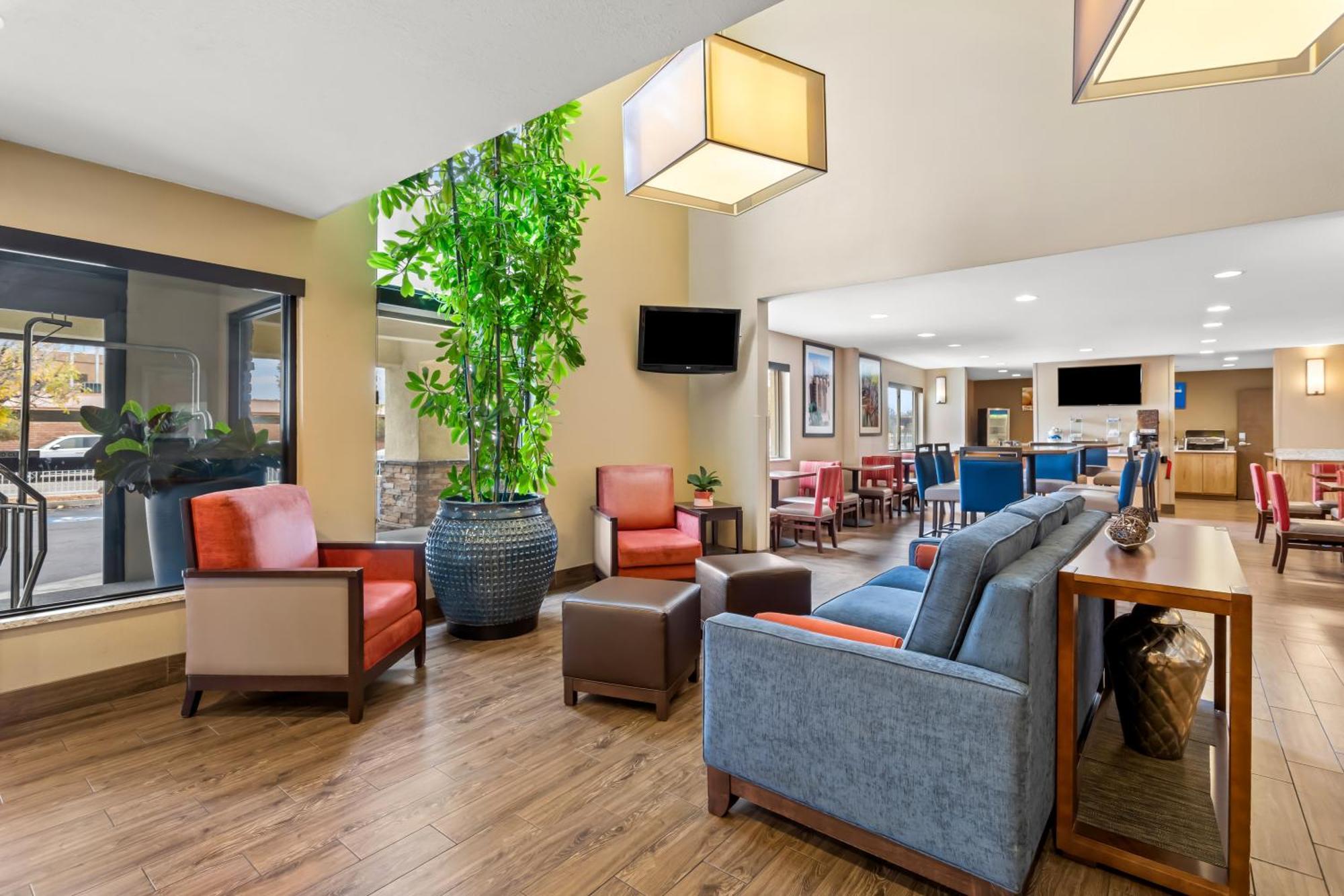 Comfort & Downtown Albuquerque