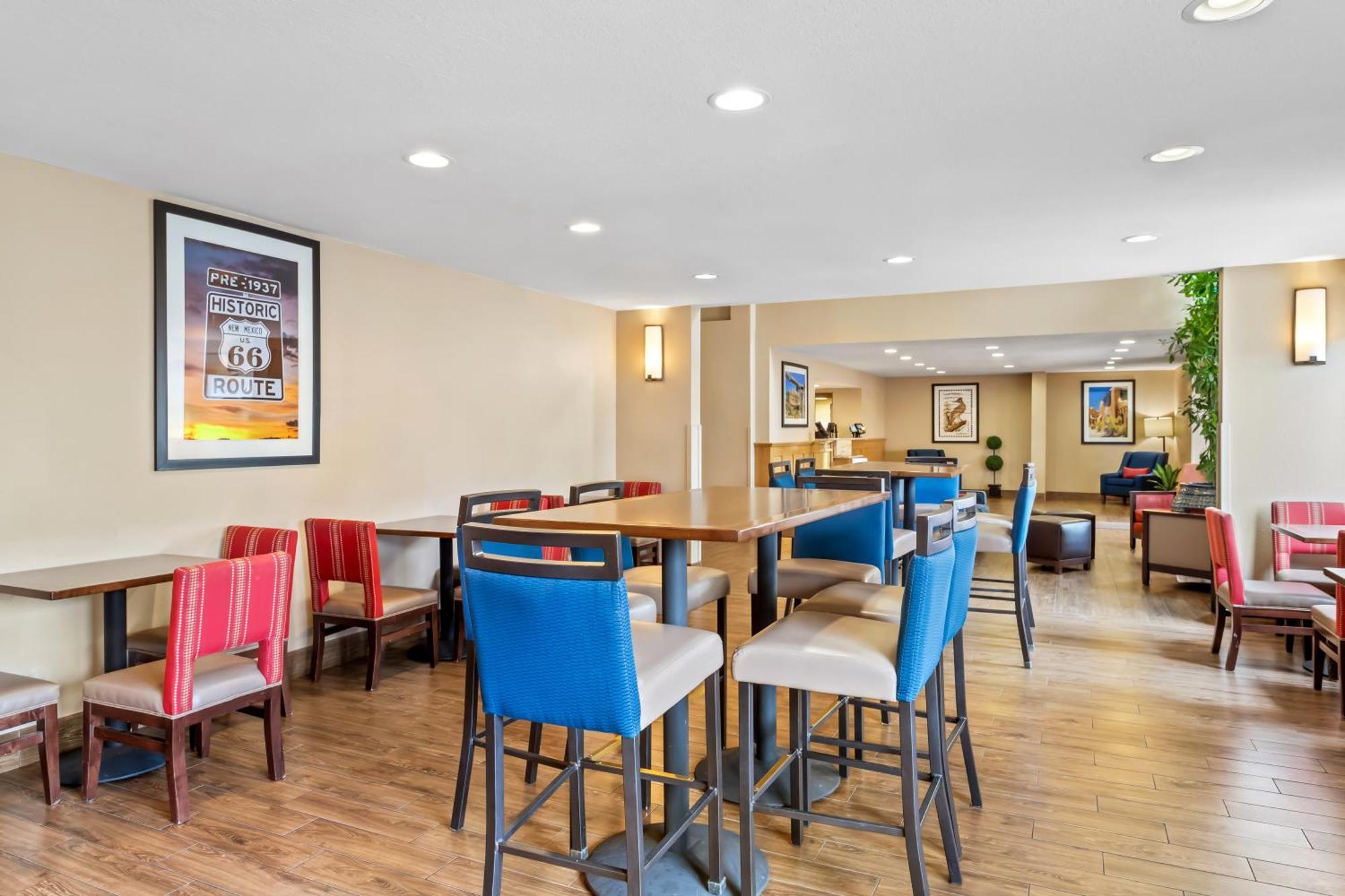 Hotel Comfort & Downtown