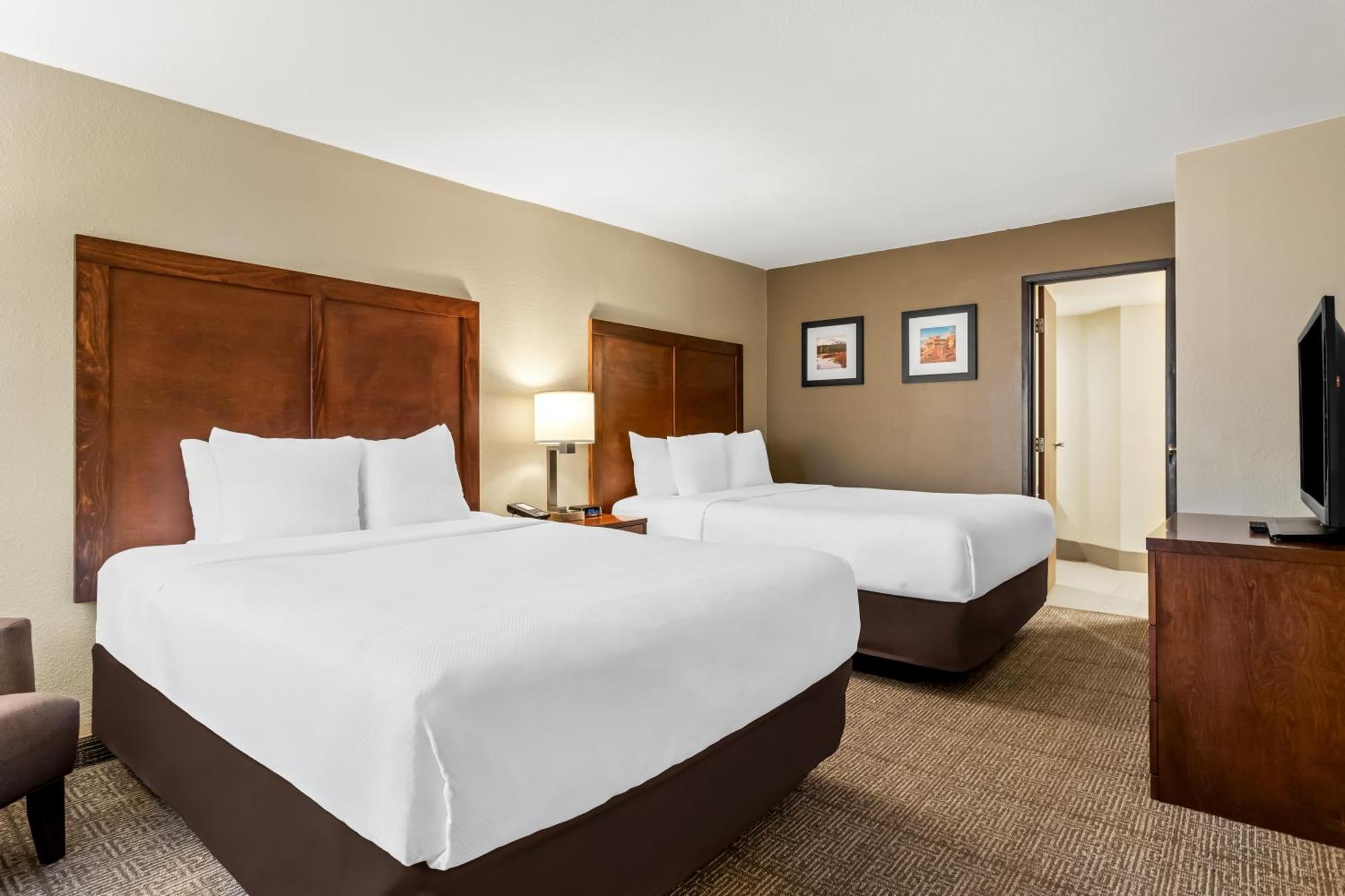 Comfort & Downtown 2*
