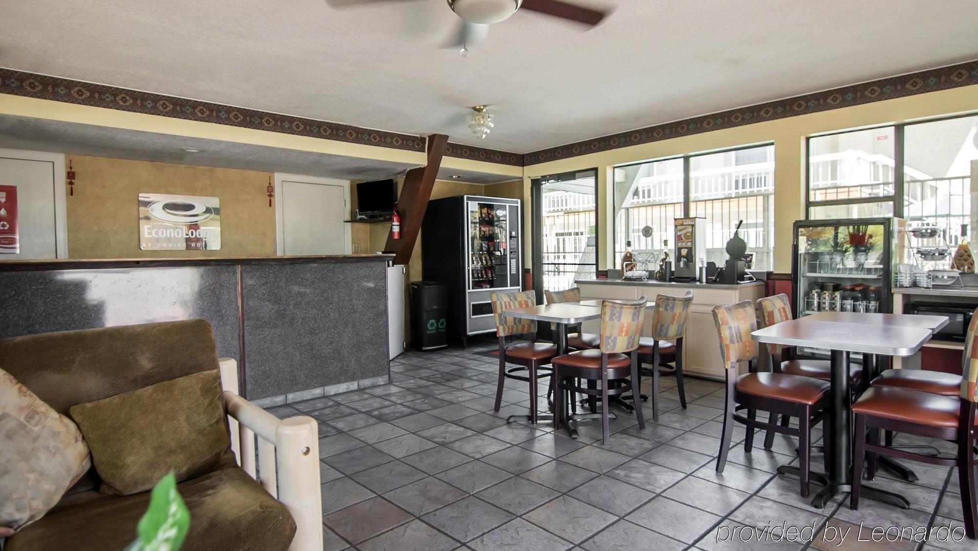 Super 8 By Wyndham Downtown 2* Albuquerque