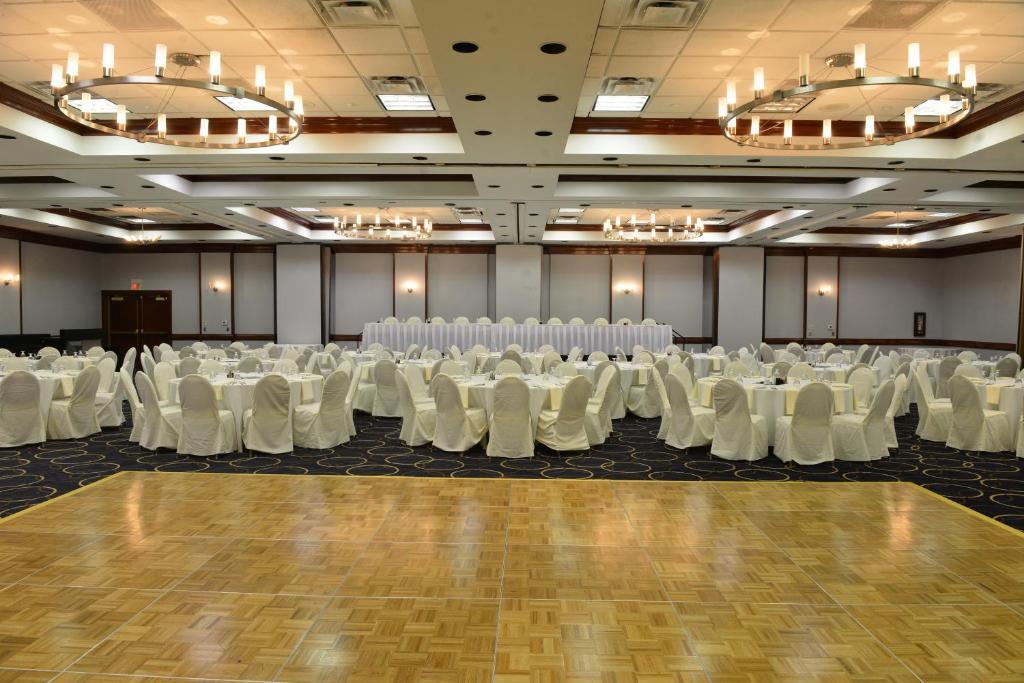 Wyndham & Conference Center 3* Albuquerque
