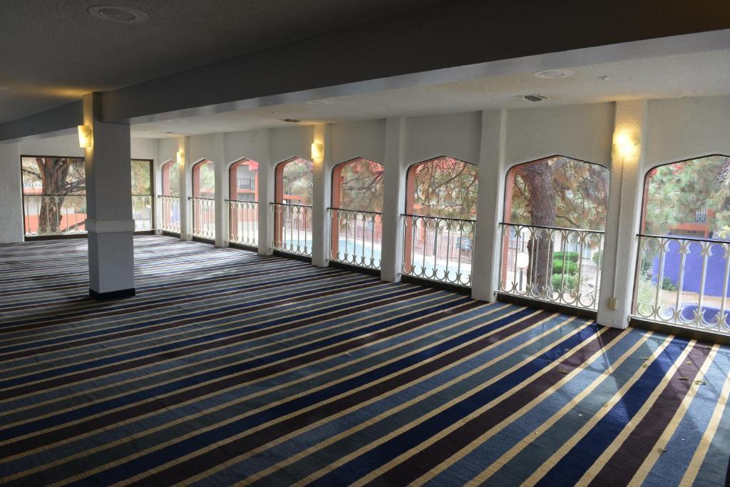 Wyndham & Conference Center Hotel