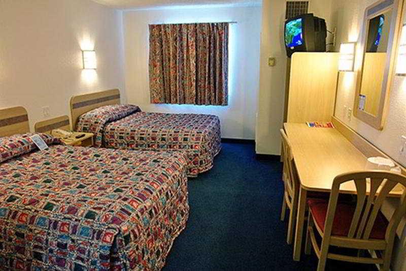 Hotel 6-albuquerque, Nm - North Albuquerque