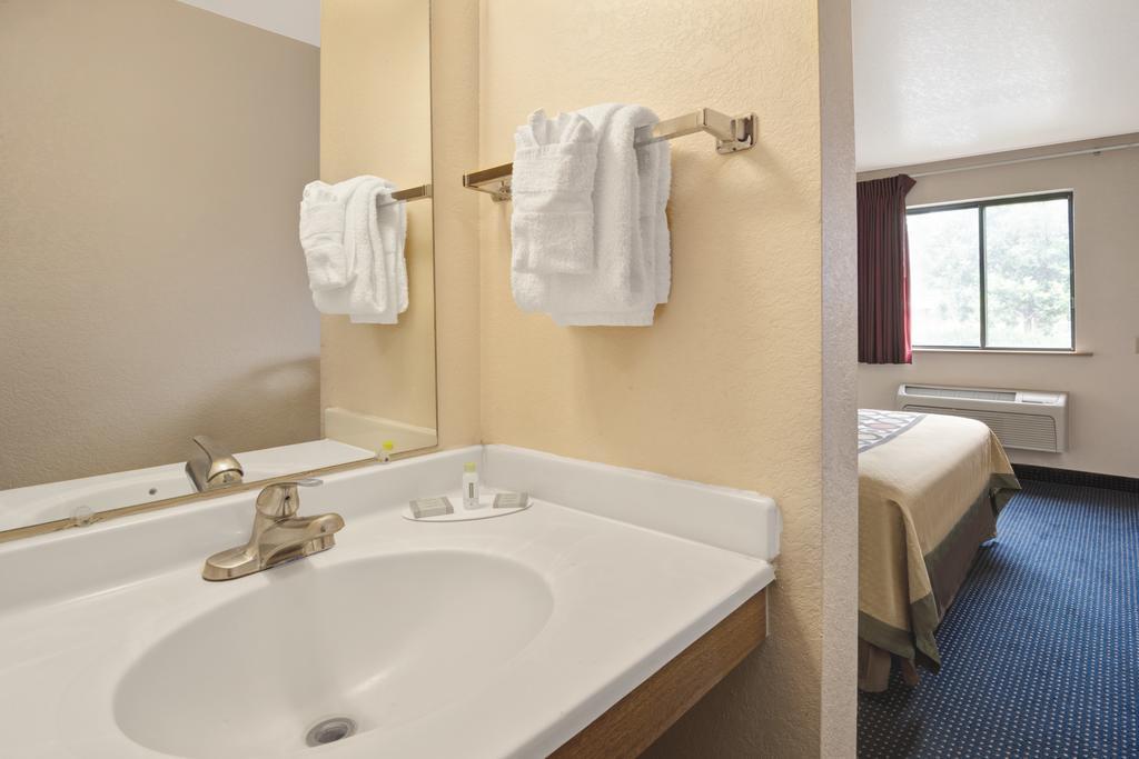 Super 8 Albuquerque/midtown