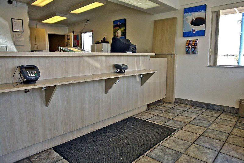 Hotel 6-albuquerque, Nm - South - Airport 2*