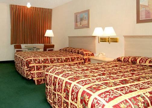 Knights East Hotel 3*