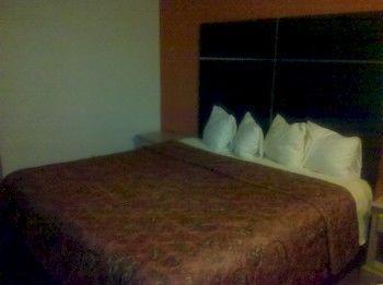 Amberly & Hotel