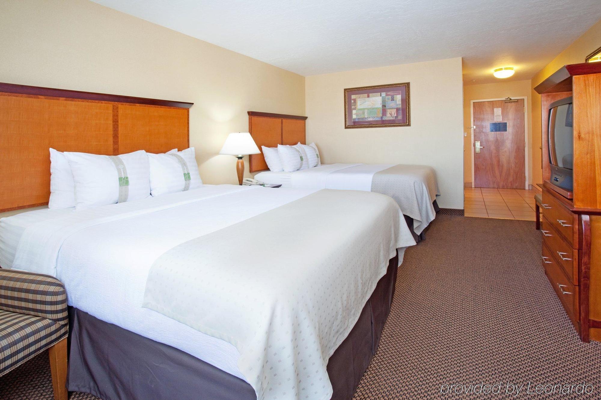 Hotel & Airport By Ihg