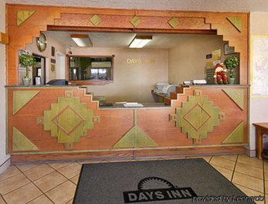 Days By Wyndham East 2*