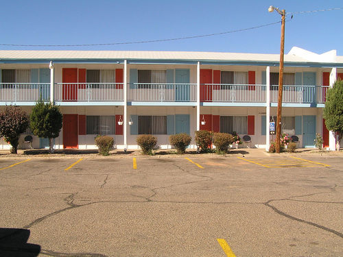 Hiway House