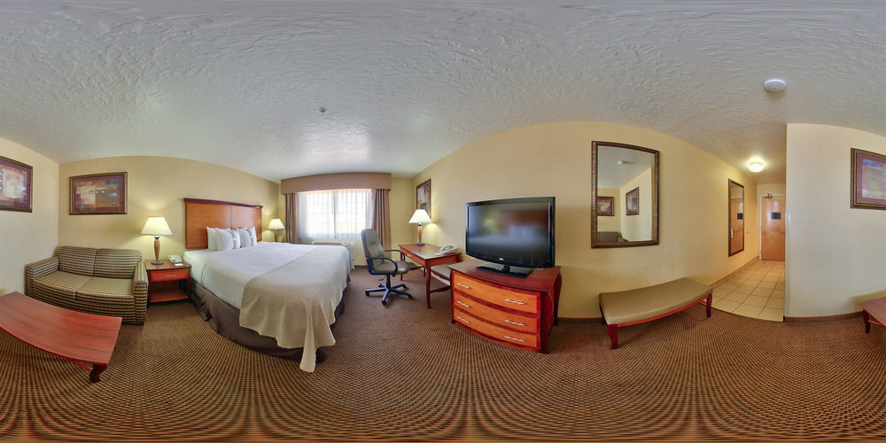 & Airport By Ihg Hotel Albuquerque