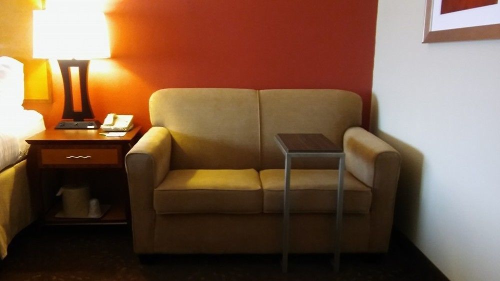& Airport By Ihg Hotel Albuquerque