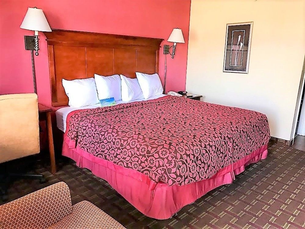 Hotel Days By Wyndham East Albuquerque