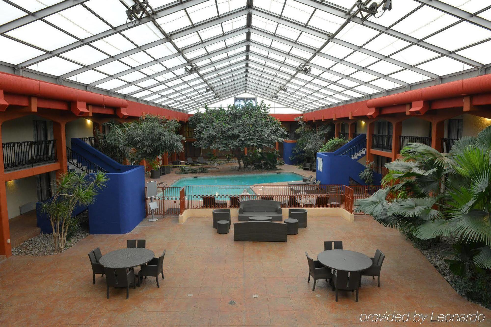 Hotel Wyndham & Conference Center