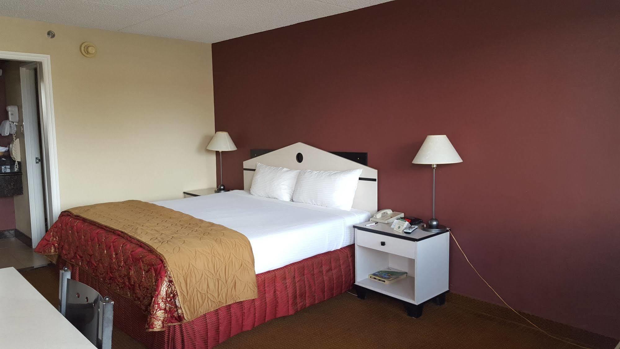 The Blue 3* Albuquerque