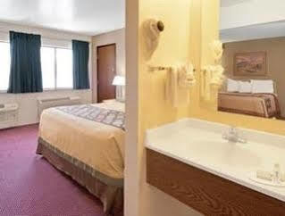 Super 8 Albuquerque/midtown