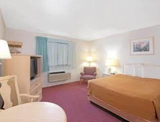 Hotel Super 8 Albuquerque/midtown 2*