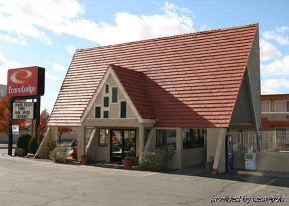 Super 8 By Wyndham Downtown Motel 2*