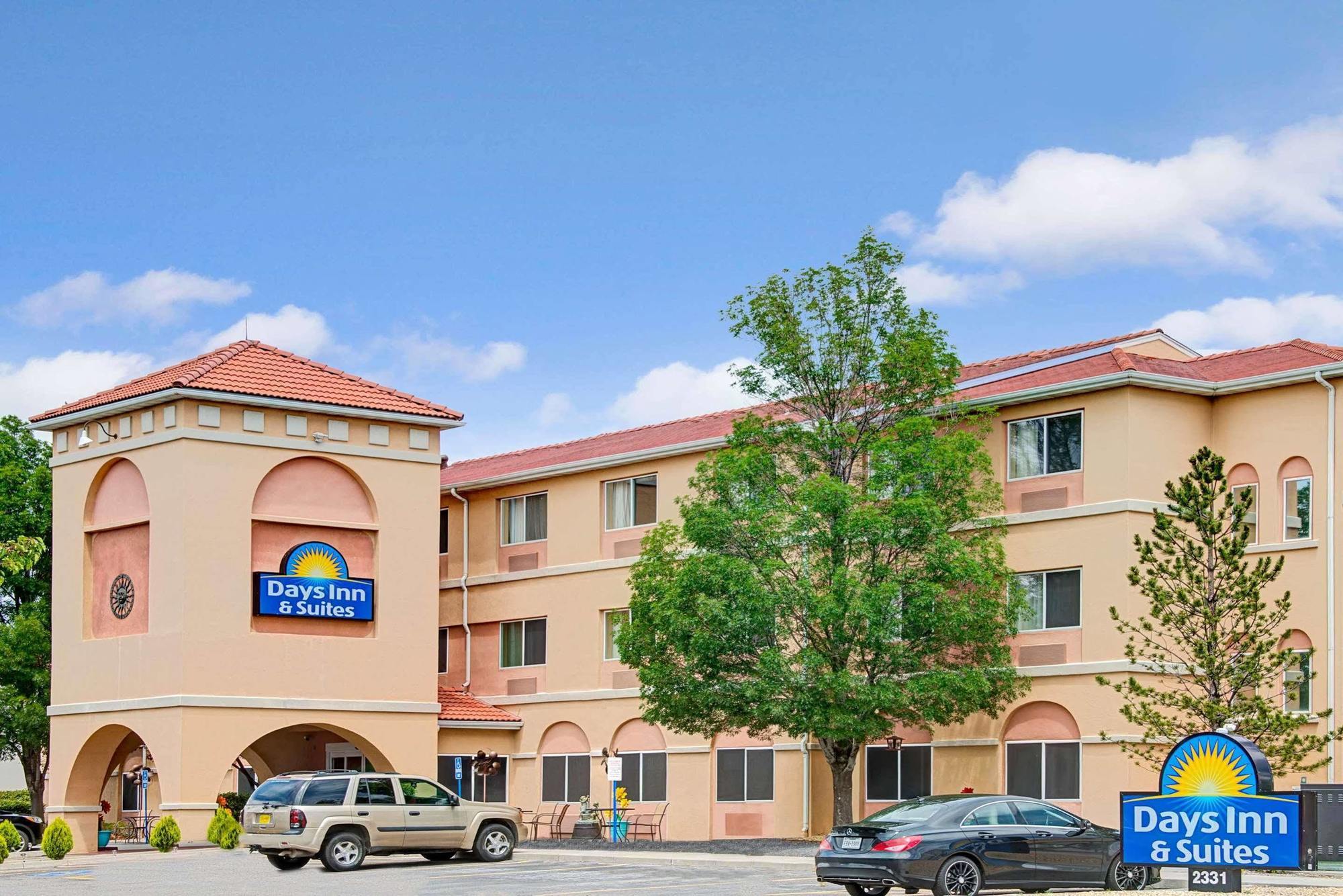 Hotel Days & By Wyndham Airport 2*