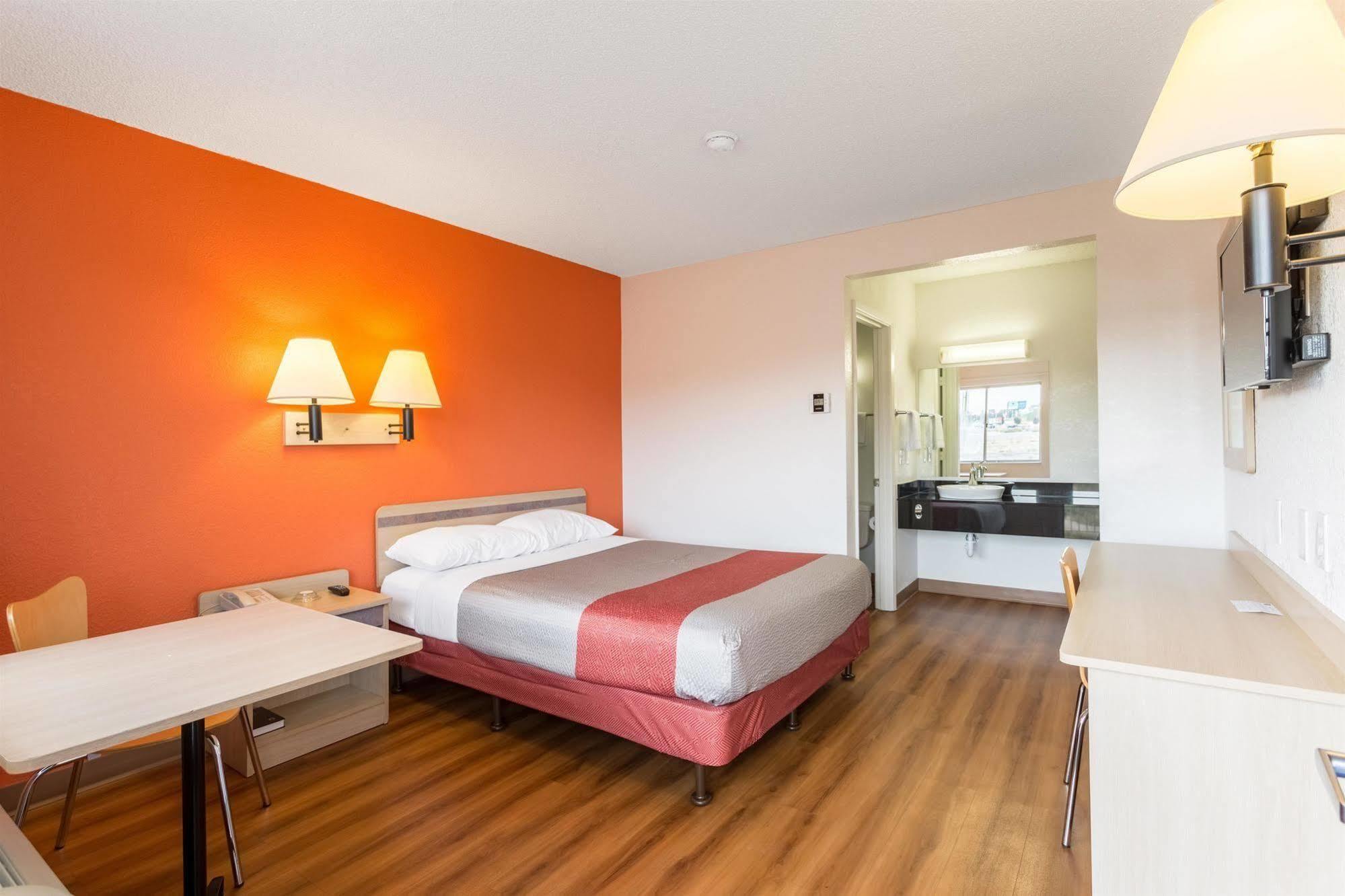 Hotel 6-albuquerque, Nm - South - Airport