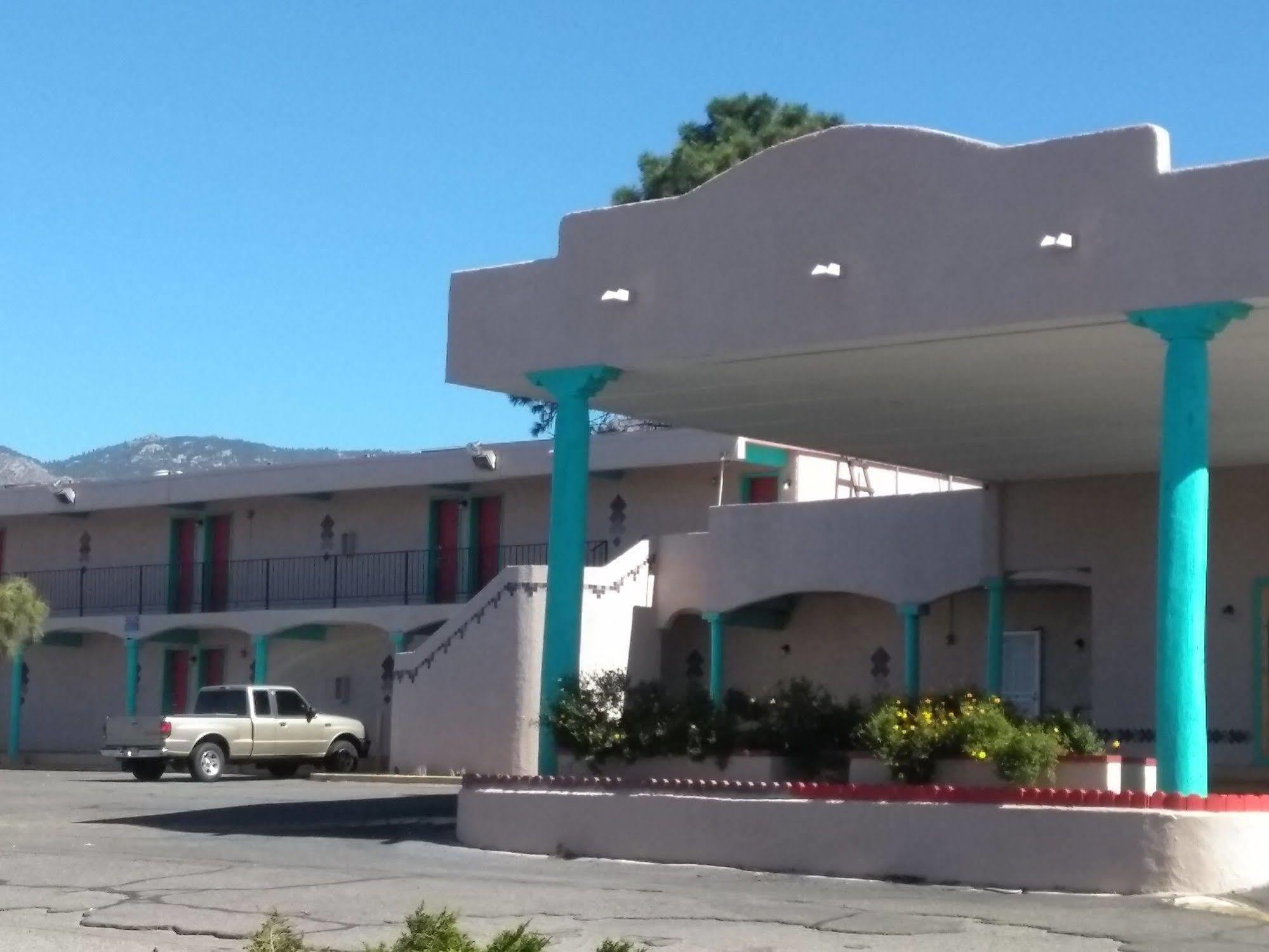Mountain View & Rv Park Motel 2*