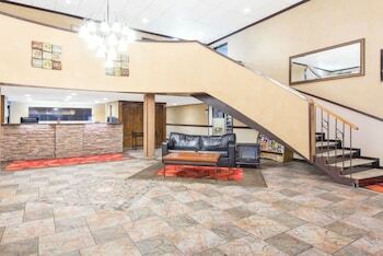 Econo Hotel