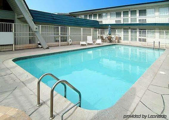 Super 8 By Wyndham Downtown 2* Albuquerque
