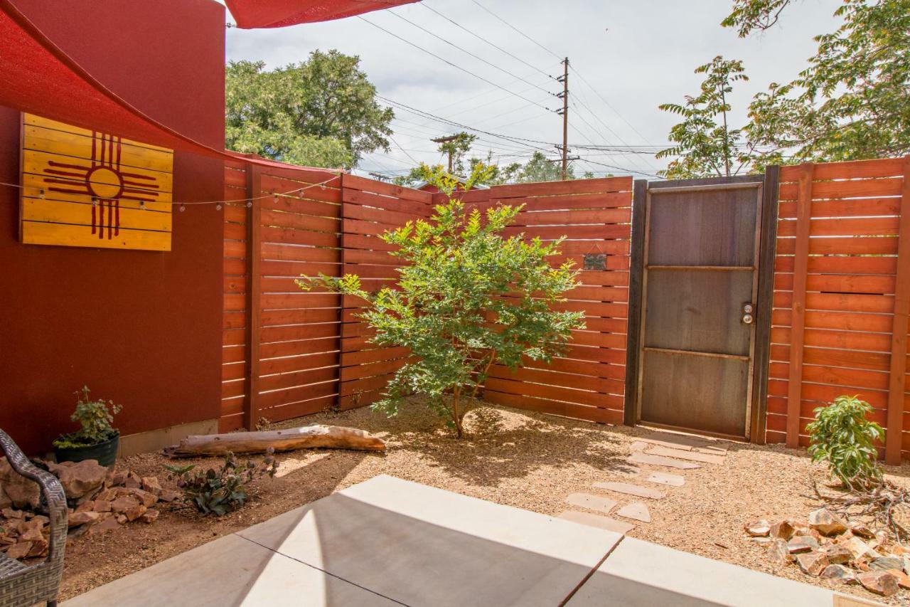 Modern Casita In Historic Downtown Holiday home