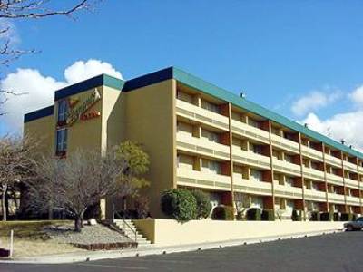 Ramada By Wyndham Midtown