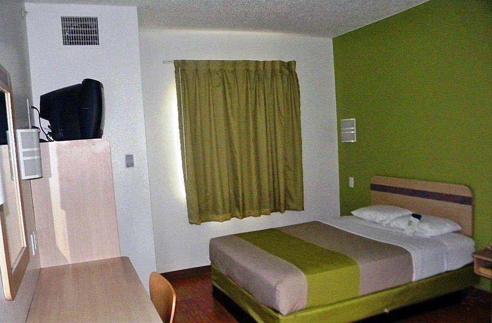 Hotel 6-albuquerque, Nm - North
